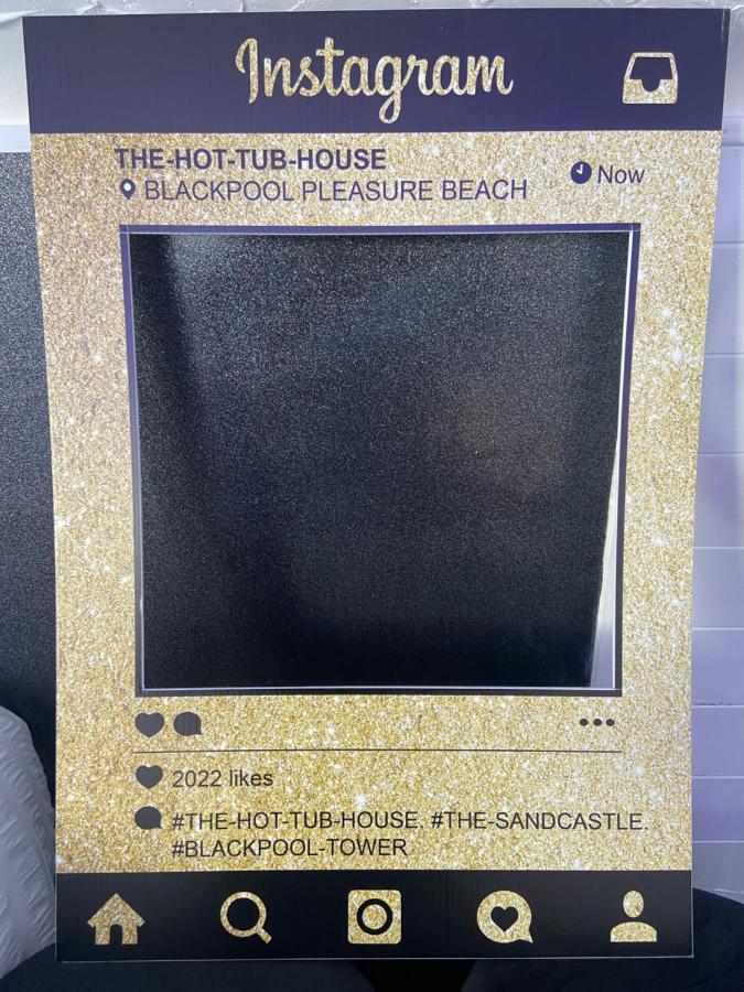 New…The Hottub House Blackpool Pleasure Beach Екстер'єр фото